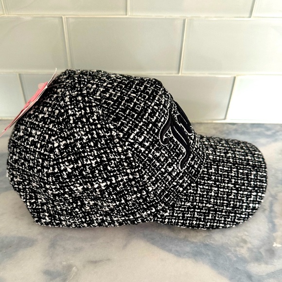 COPY - Juicy Couture Houndstooth Black and White Tweed Baseball Cap new with ta… - Picture 9 of 10